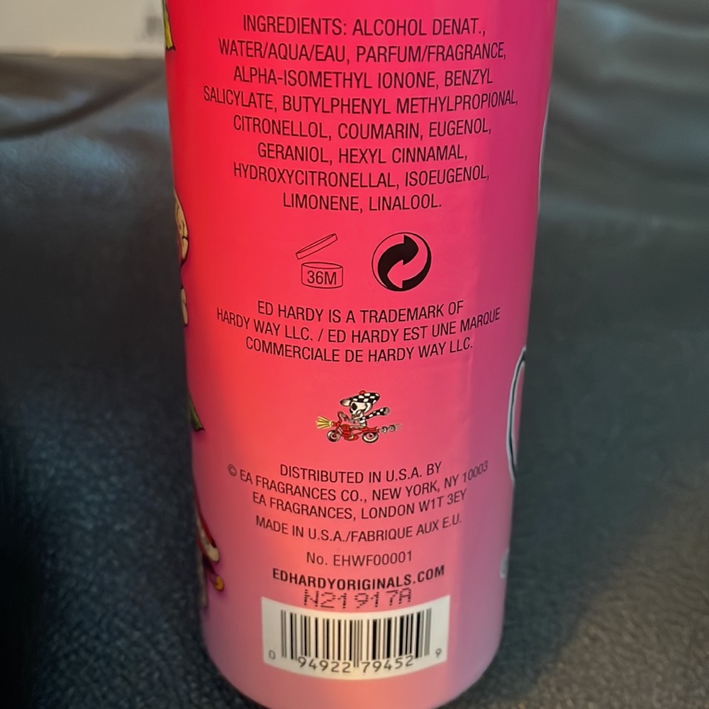 NIB Ed Hardy Love Kills Slowly 1.7 oz natural spray. Smells amazing!!! NEW! - Picture 5 of 6
